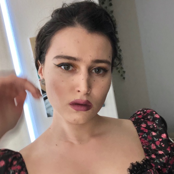 Meet your Posher, Kara - Picture 2 of 2